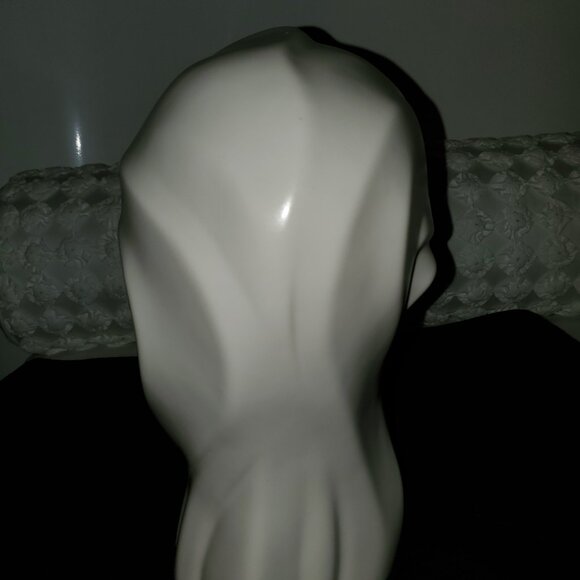 ART DECO STYLE HEAD SCULPTURE - Picture 6 of 6